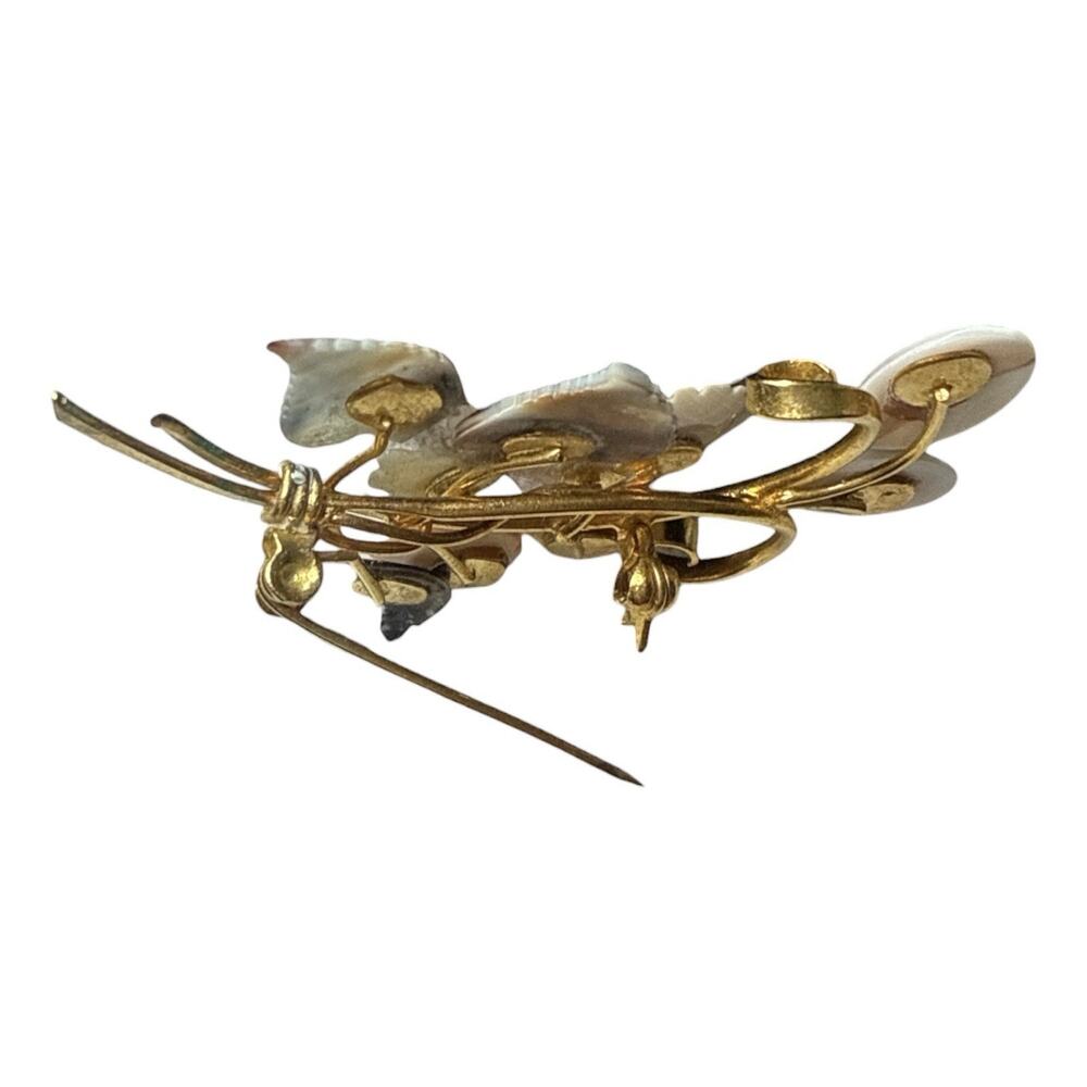 Vintage Mid-Century Modern Seashell Carved Leaf Brooch Gold Tone Pin - Picture 3 of 6